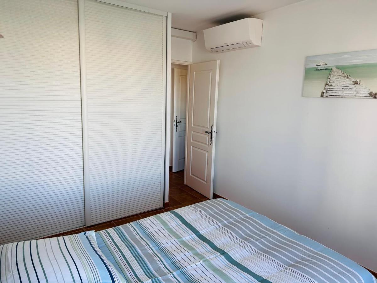 エーグ・モルト Marina 120M²/8 Pers/ Terrasse 100M²/ Appontementヴィラ エクステリア 写真